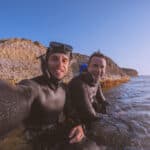 Freediving instructor Fabrice taking a selfie with Chris, one of his past students.
